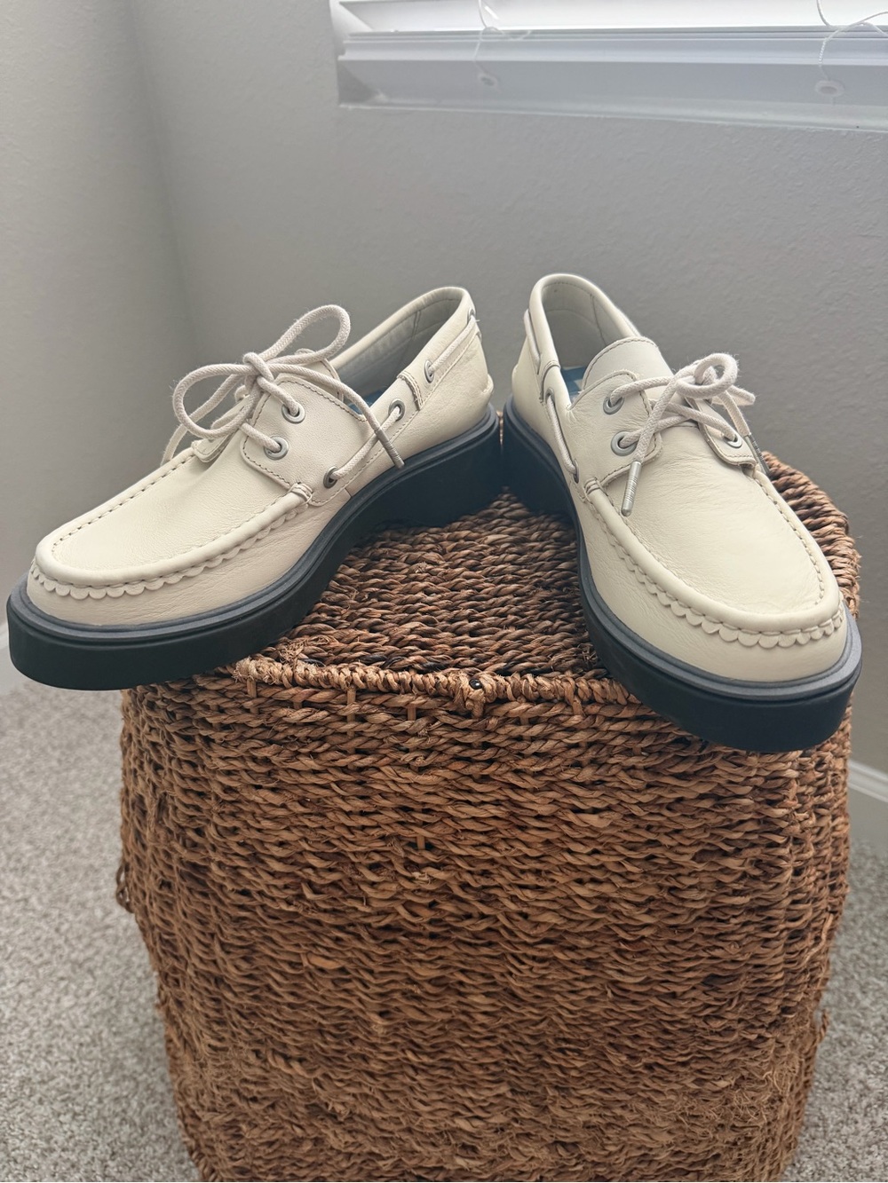 The Sperry Women's Bayside Boat Shoe Size 7.5